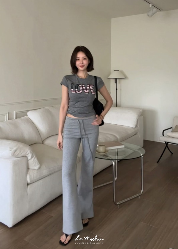 LOVE合身彈性上衣